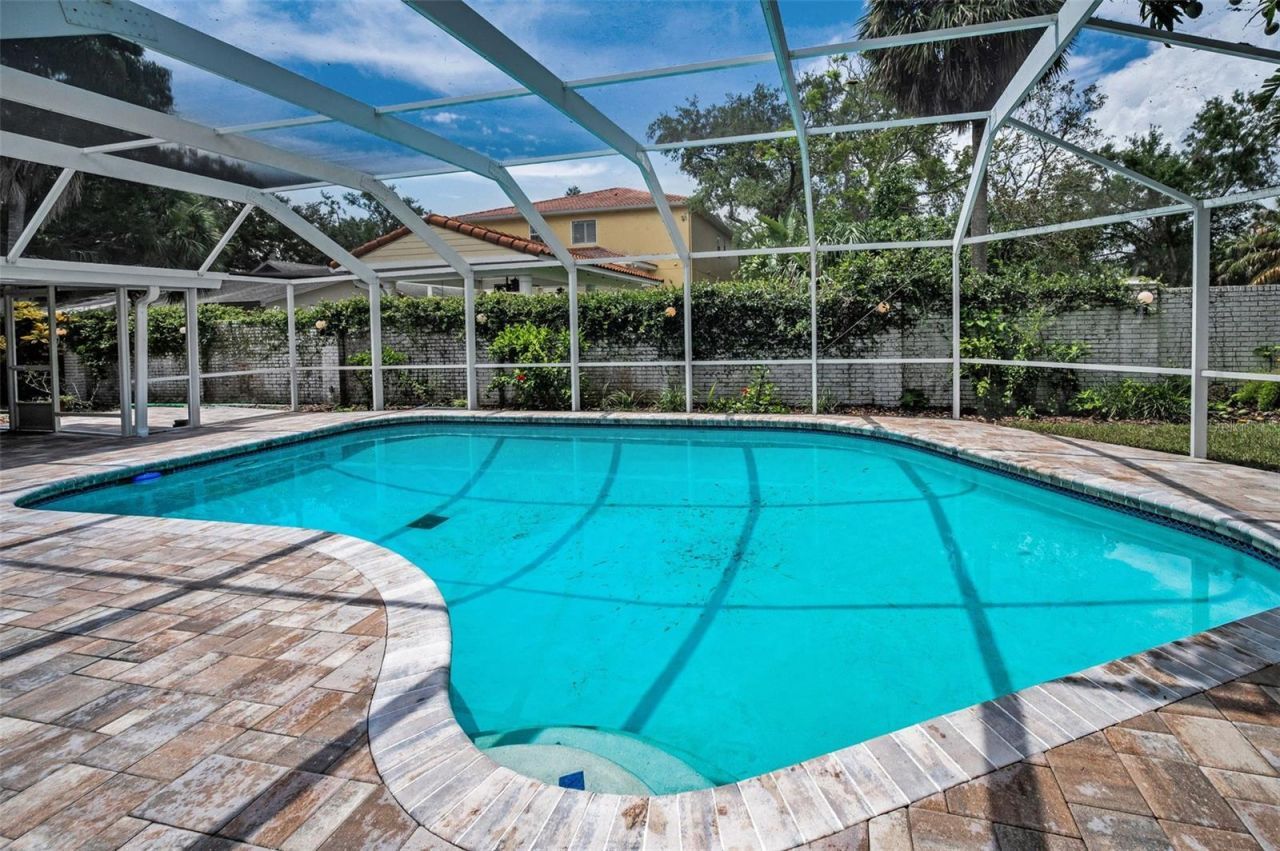 409 S Barbara Lane, Tampa, FL 33609 Photo