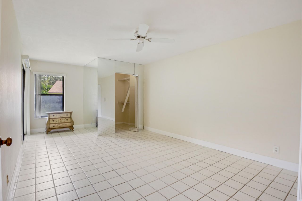 3340 Lucerne Park Drive, Greenacres, FL 33467 Photo