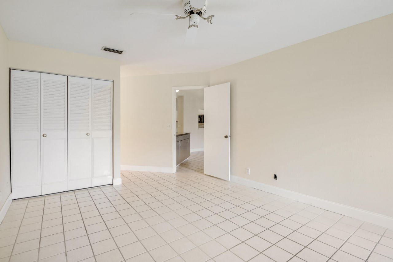 3340 Lucerne Park Drive, Greenacres, FL 33467 Photo