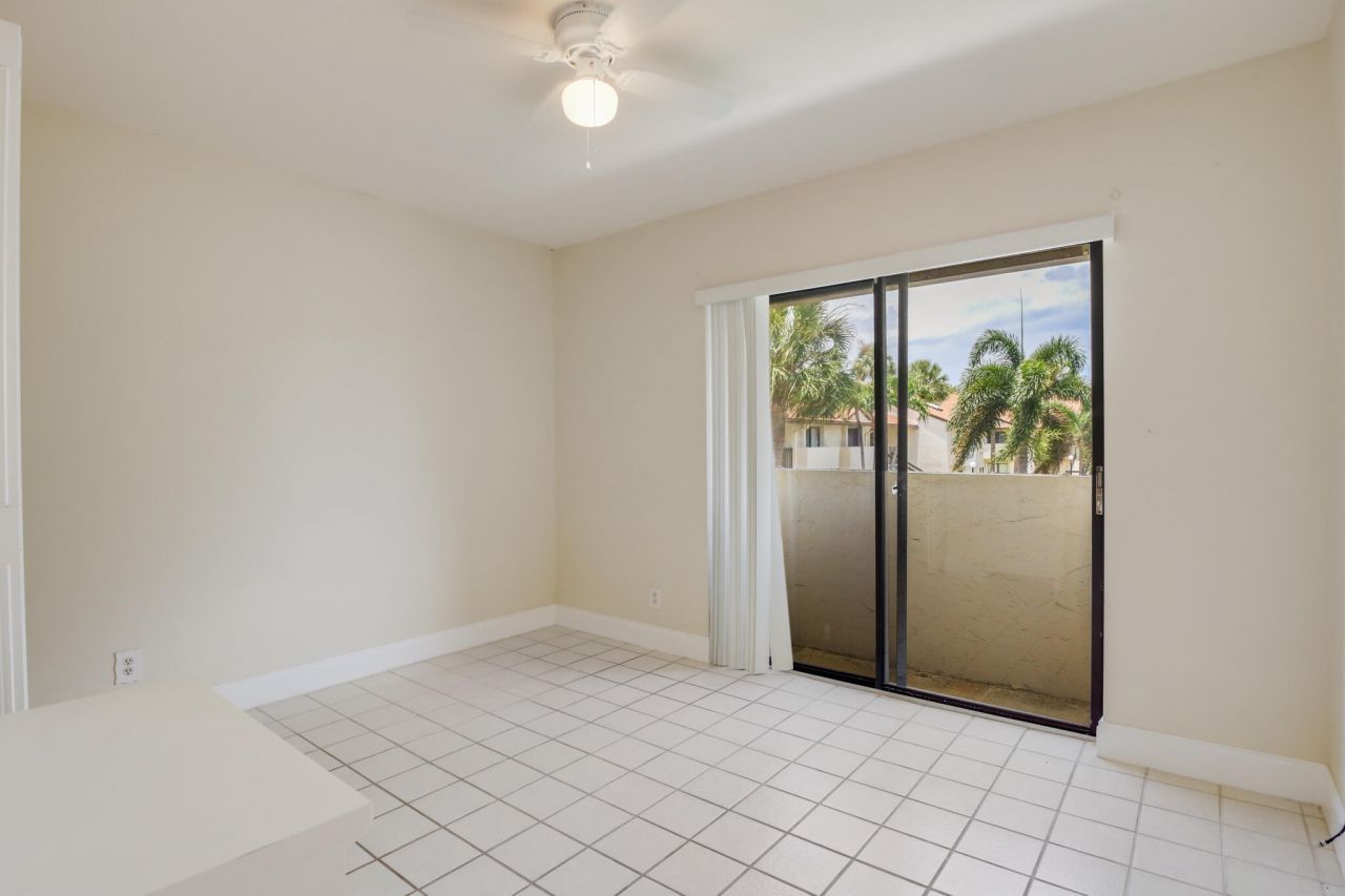 3340 Lucerne Park Drive, Greenacres, FL 33467 Photo