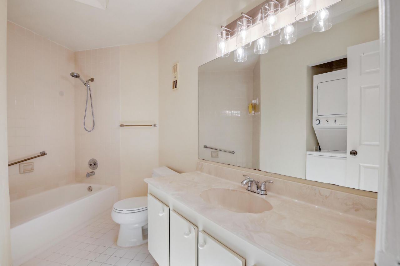 3340 Lucerne Park Drive, Greenacres, FL 33467 Photo