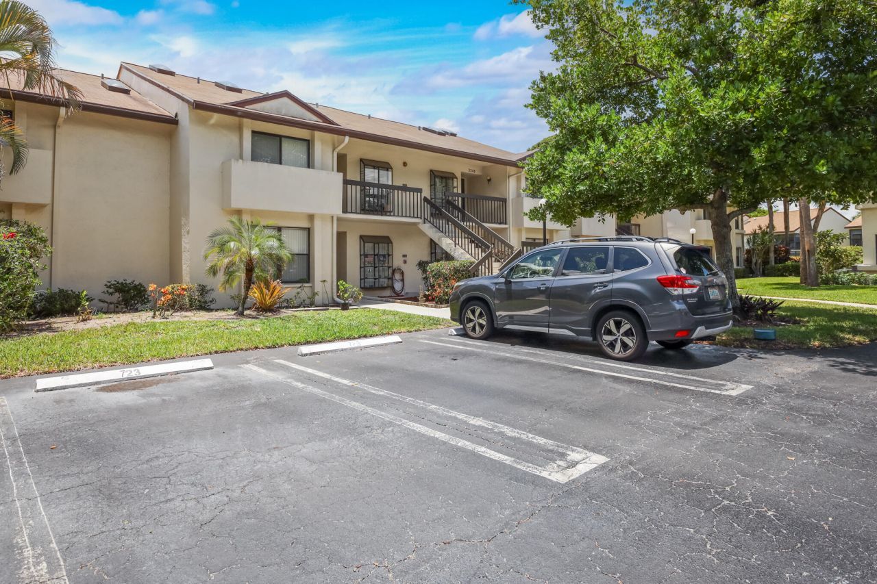 3340 Lucerne Park Drive, Greenacres, FL 33467 Photo