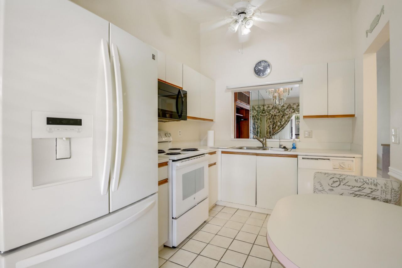 3340 Lucerne Park Drive, Greenacres, FL 33467 Photo