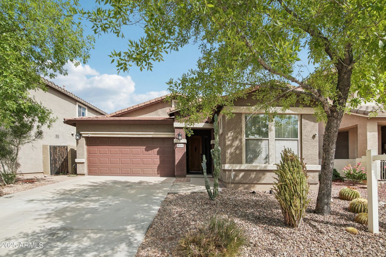 4524 W Stoneman Drive, Phoenix, AZ 85086 Main Photo