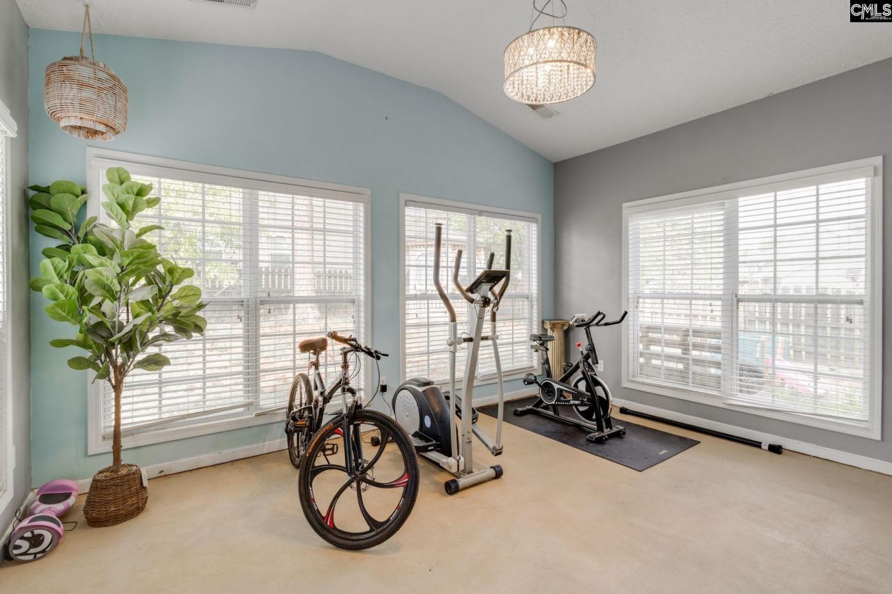 201 Brooksdale Drive Photo 12