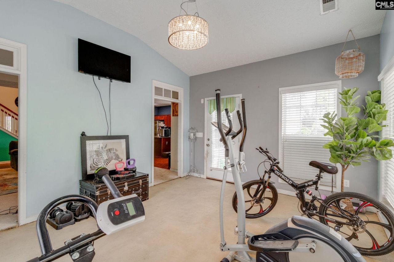 201 Brooksdale Drive Photo 13