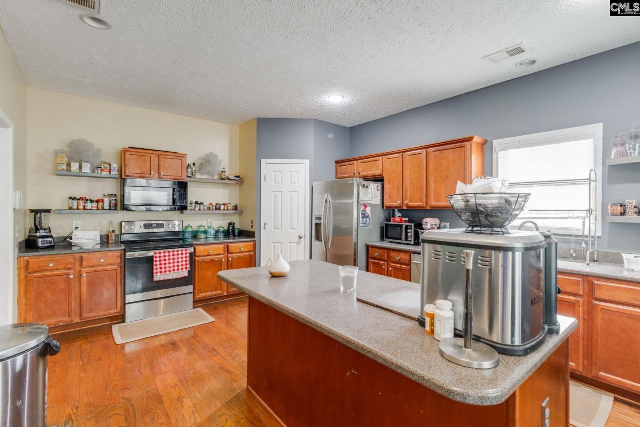 201 Brooksdale Drive Photo 17