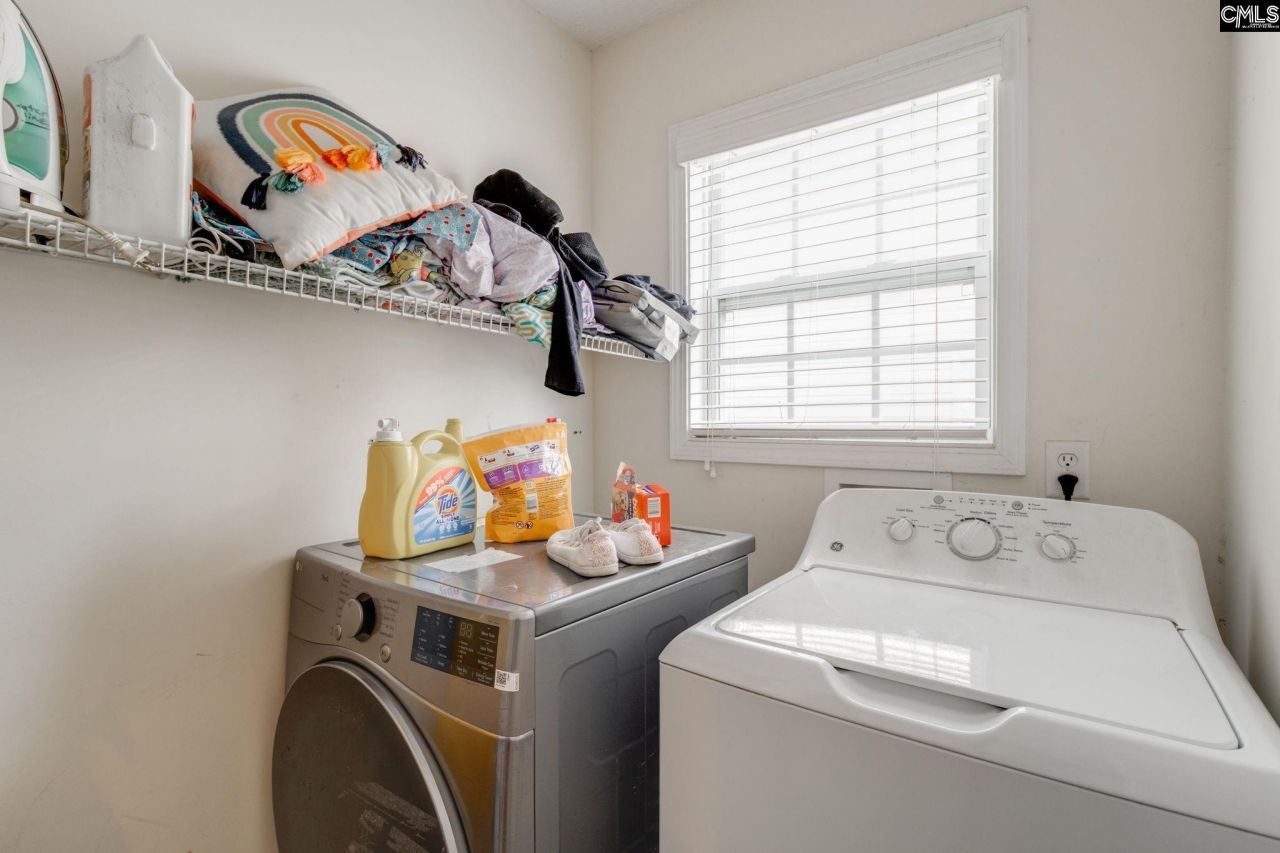 201 Brooksdale Drive Photo 24