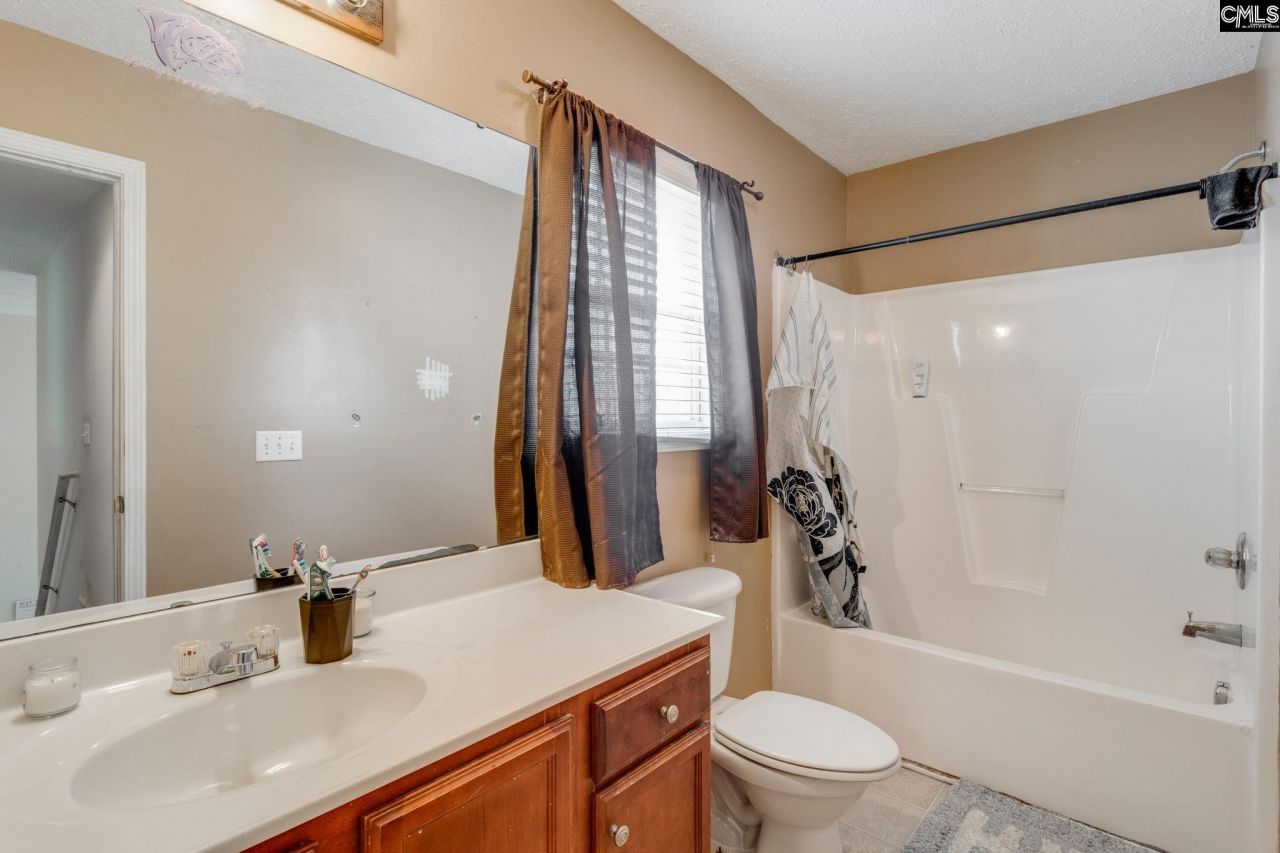 201 Brooksdale Drive Photo 35