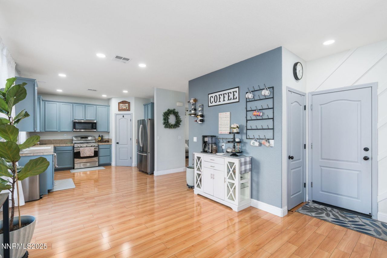 7220 Windswept Loop, Sparks, NV 89436 Photo