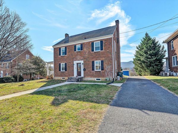 938 Roanoke BLVD, Salem, VA 24153