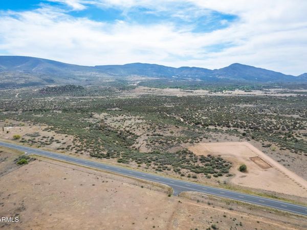 1100d S Iron Springs Road, Unit -, Skull Valley, AZ 86338