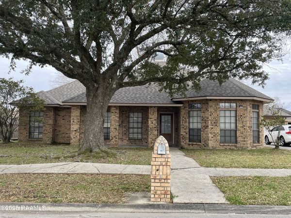 310 Suffolk Avenue, Lafayette, LA 70508