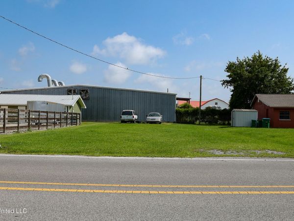 Live Oak Avenue, Pascagoula, MS 39567