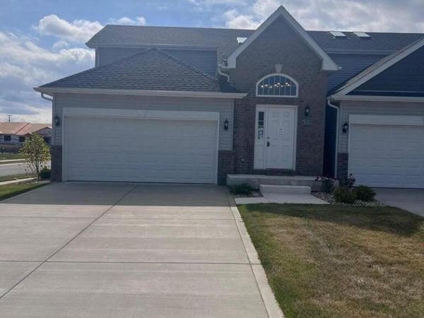 3123 W 82nd Place, Unit 53d, Merrillville, IN 46410