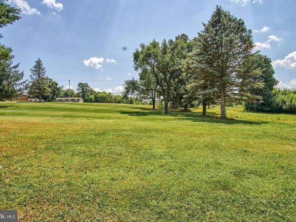 51 OLD YORK ROAD, DILLSBURG, PA 17019