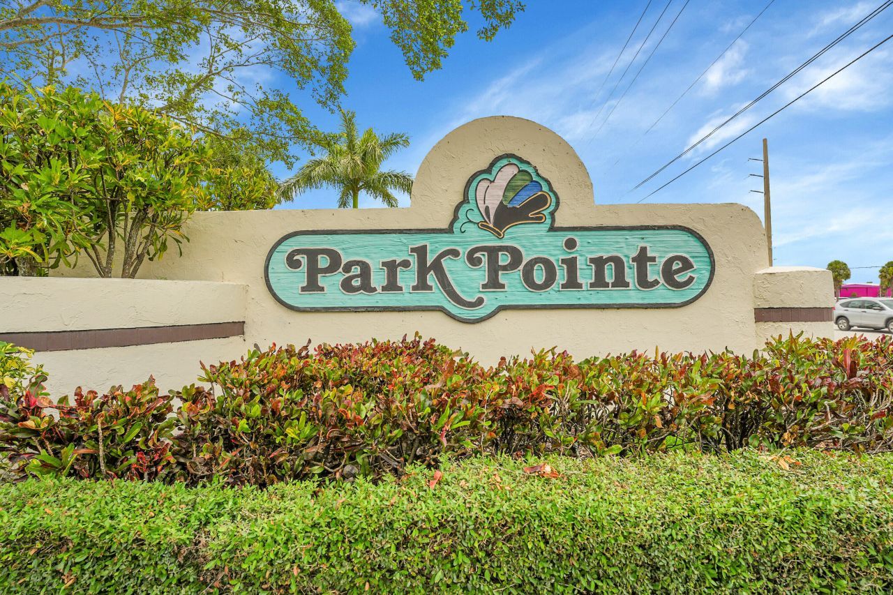 3373 Lucerne Park Drive, Greenacres, FL 33467 Photo