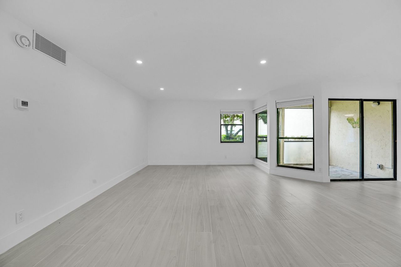 3373 Lucerne Park Drive, Greenacres, FL 33467 Photo