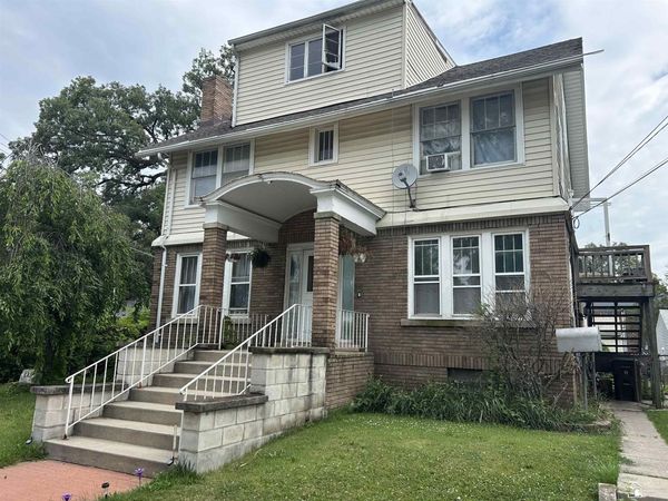 115 E 8th Street, Monroe, MI 48161