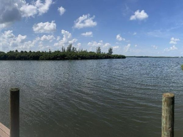 355 Cathedral Oaks Drive, Vero Beach, FL 32963