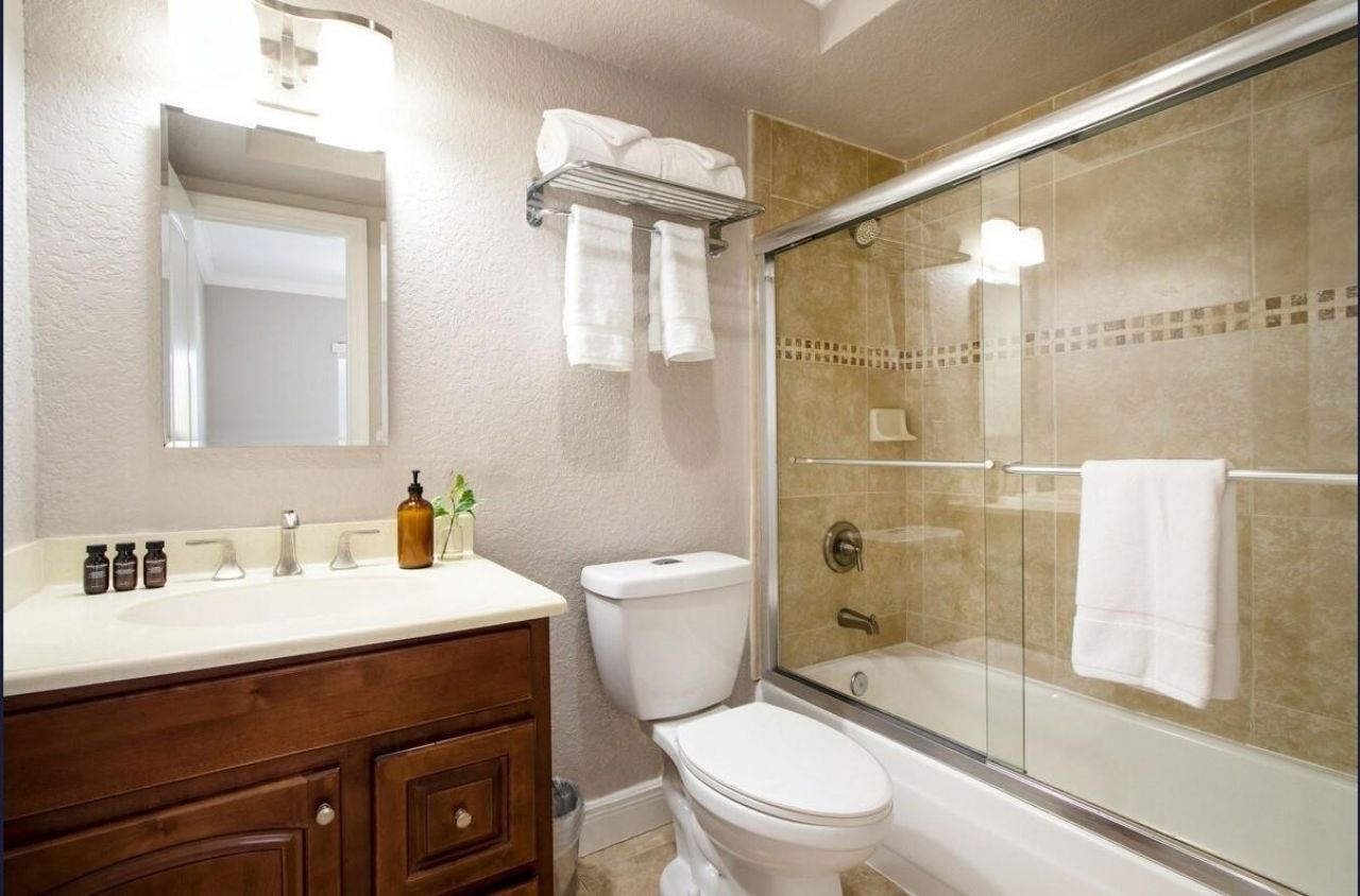 1501 E Fort Lauderdale Beach Boulevard, Fort Lauderdale, FL 33304 Photo