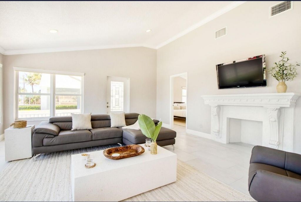 1501 E Fort Lauderdale Beach Boulevard, Fort Lauderdale, FL 33304 Photo