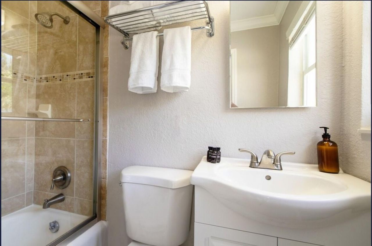 1501 E Fort Lauderdale Beach Boulevard, Fort Lauderdale, FL 33304 Photo