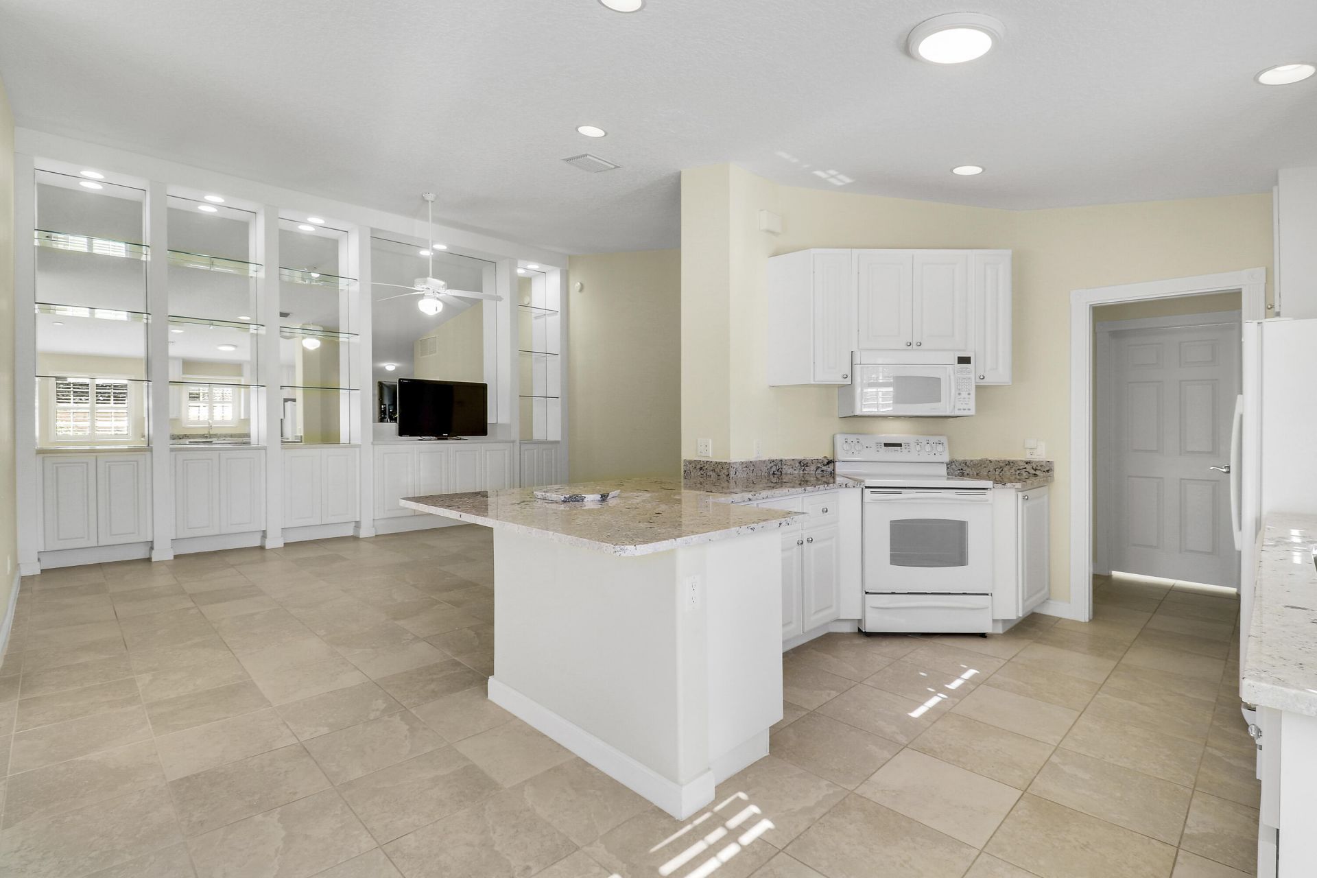 10628 SW Hartwick Drive, Port Saint Lucie, FL 34987 Photo