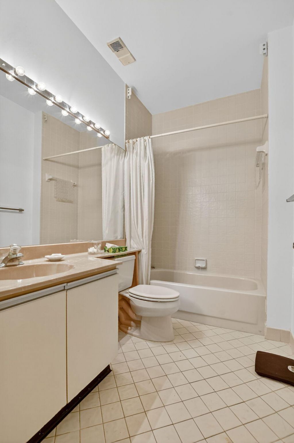 7623 Cinebar Drive, Unit 30u, Boca Raton, FL 33433 Photo