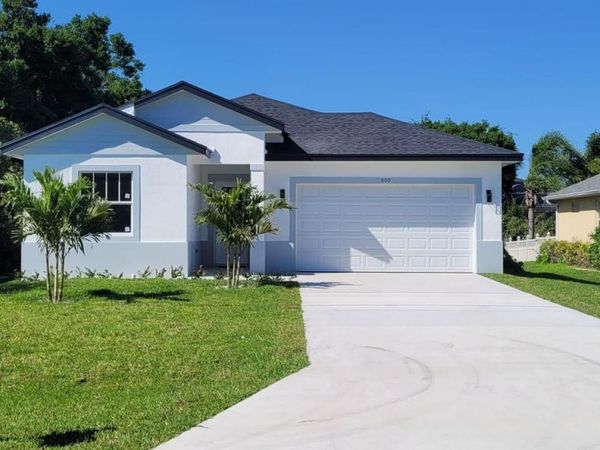 500 Sunset Road N, Rotonda West, FL 33947