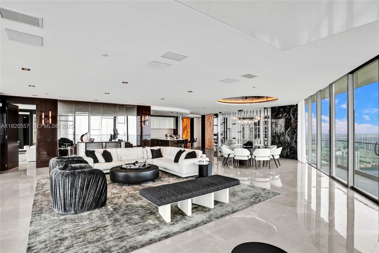 18975 Collins Ave, Unit 5000 + Cab, Sunny Isles Beach, FL 33160 Photo