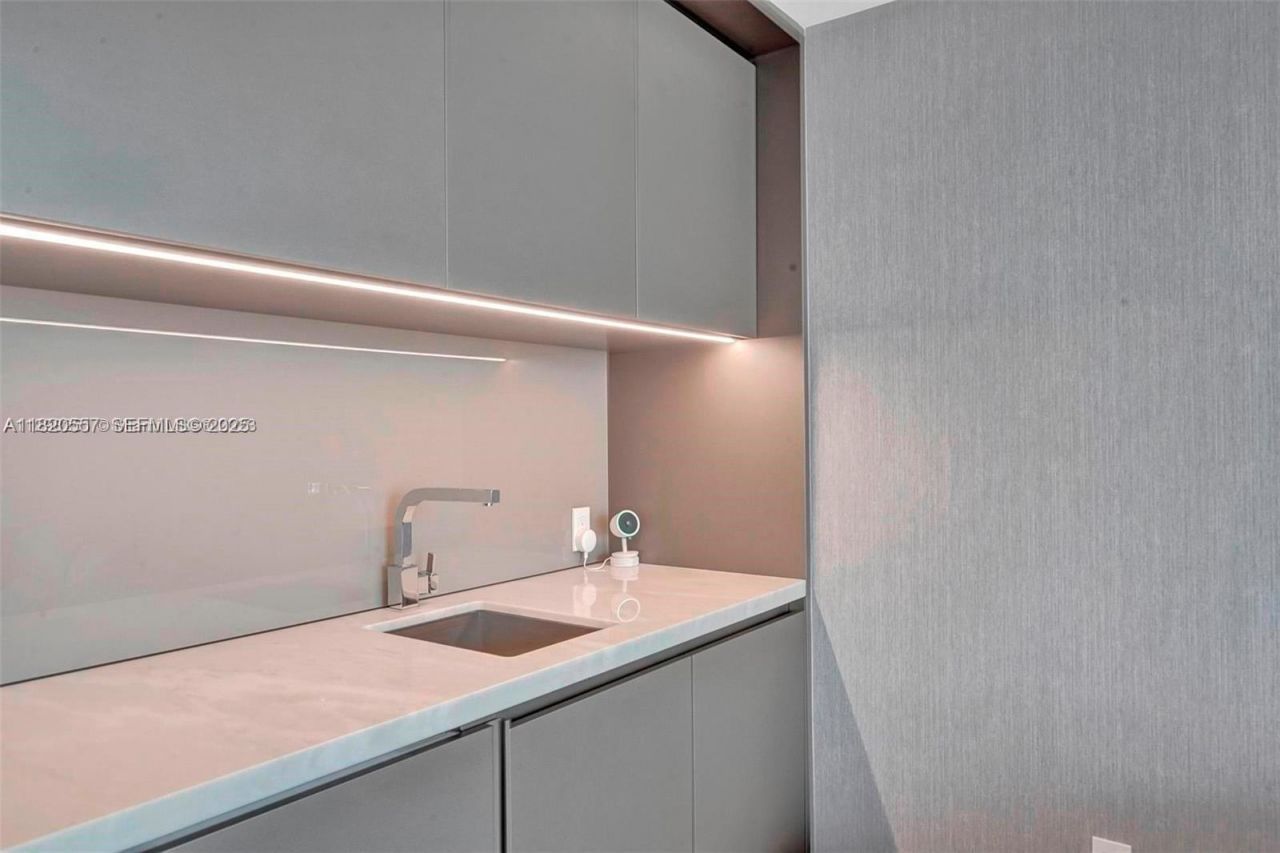 18975 Collins Ave, Unit 5000 + Cab, Sunny Isles Beach, FL 33160 Photo