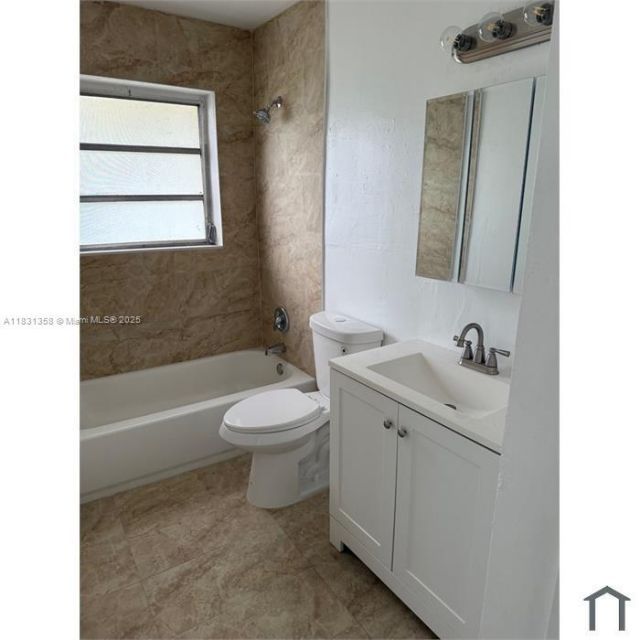 842 NW 1st Ave, Fort Lauderdale, FL 33311 Photo