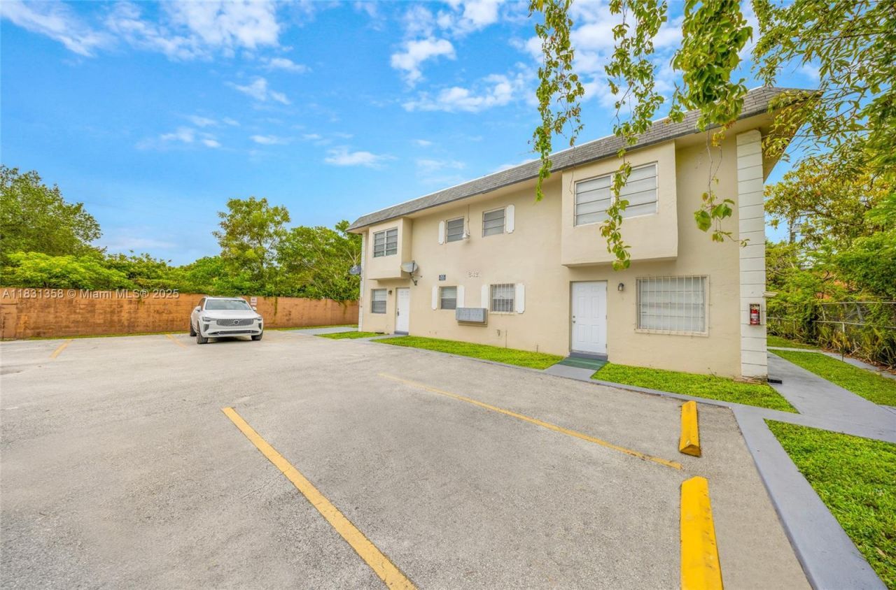 842 NW 1st Ave, Fort Lauderdale, FL 33311 Photo