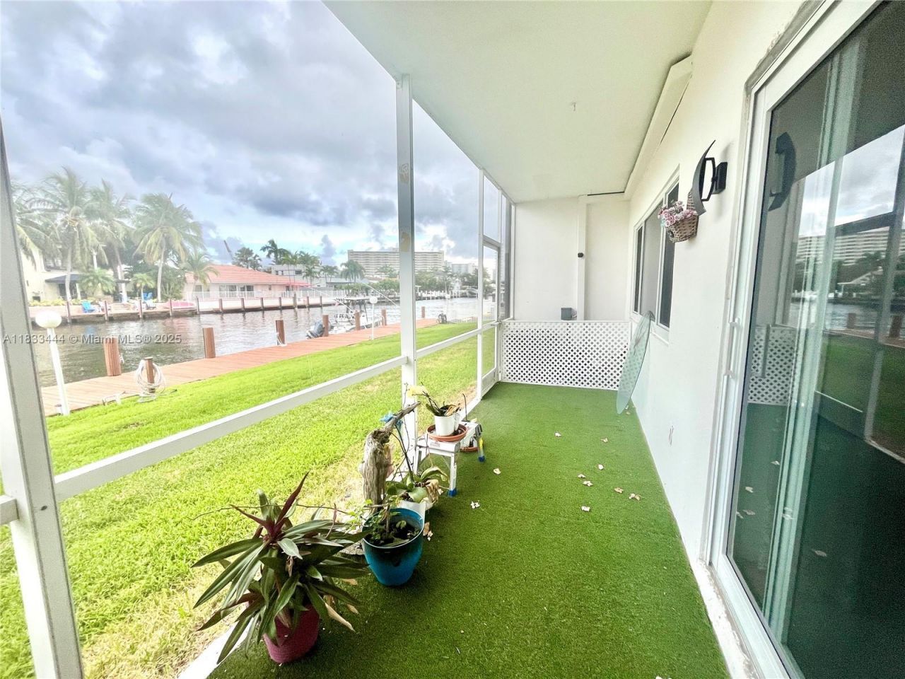 2841 NE 33rd Ct, Unit 104, Fort Lauderdale, FL 33306 Photo