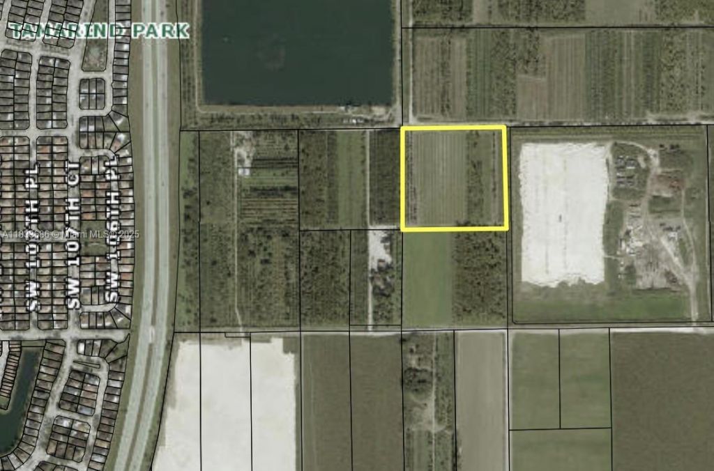 10301 SW 240th St, Homestead, FL 33032 Photo