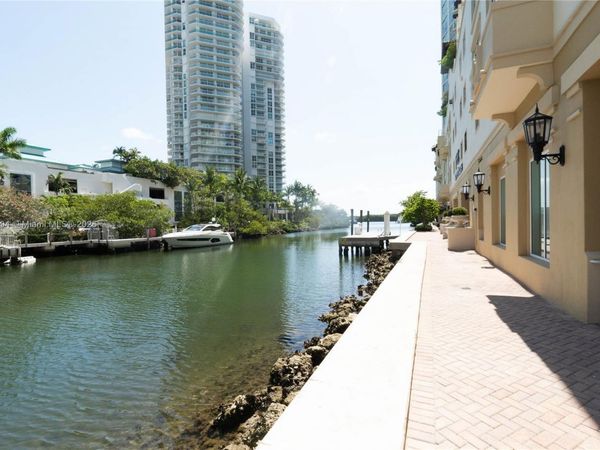 150 Sunny Isles Blvd, Unit 1-TH403, Sunny Isles Beach, FL 33160