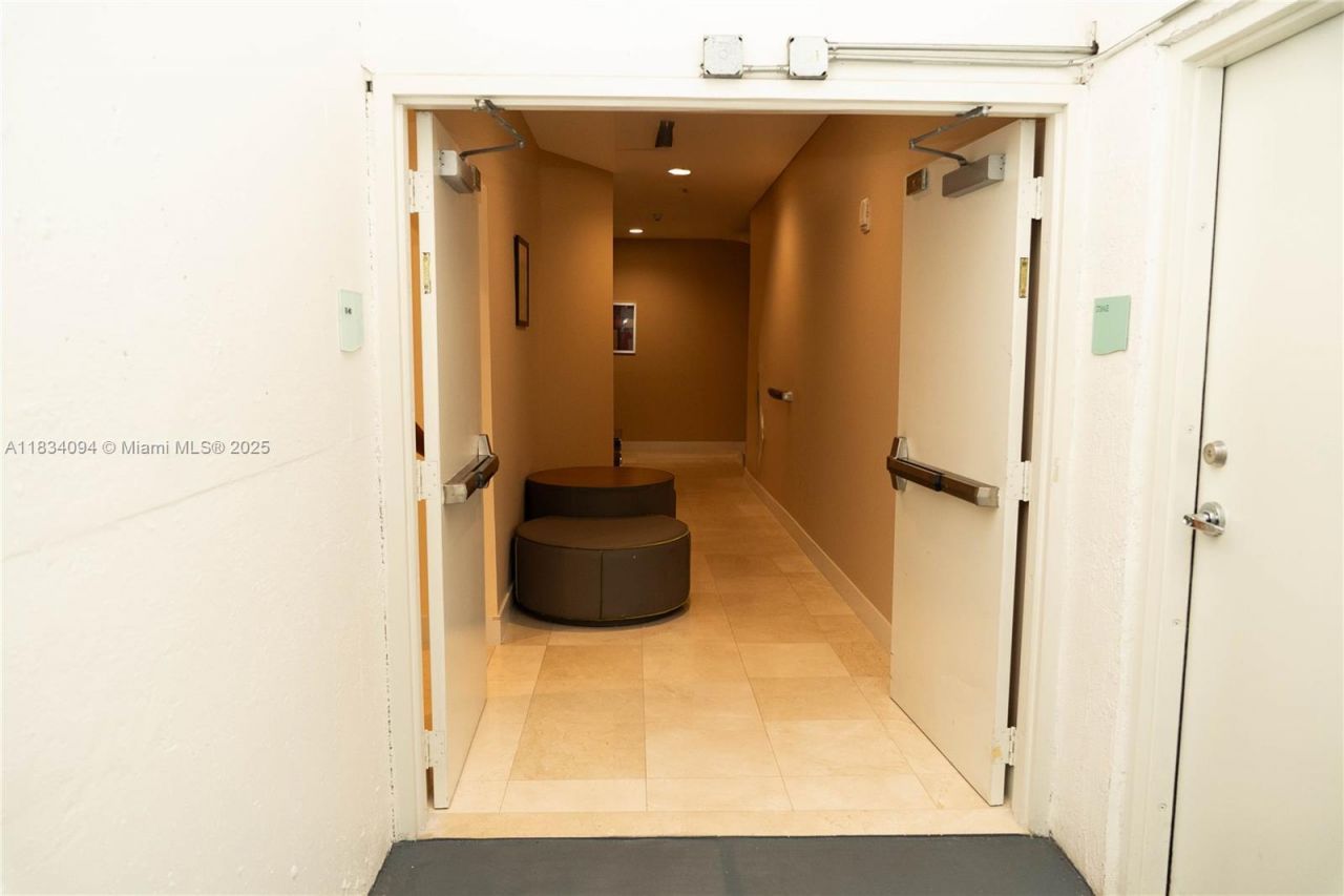 150 Sunny Isles Blvd, Unit 1-TH403, Sunny Isles Beach, FL 33160 Photo