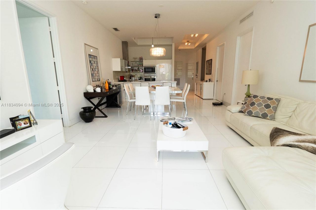 150 Sunny Isles Blvd, Unit 1-TH403, Sunny Isles Beach, FL 33160 Photo