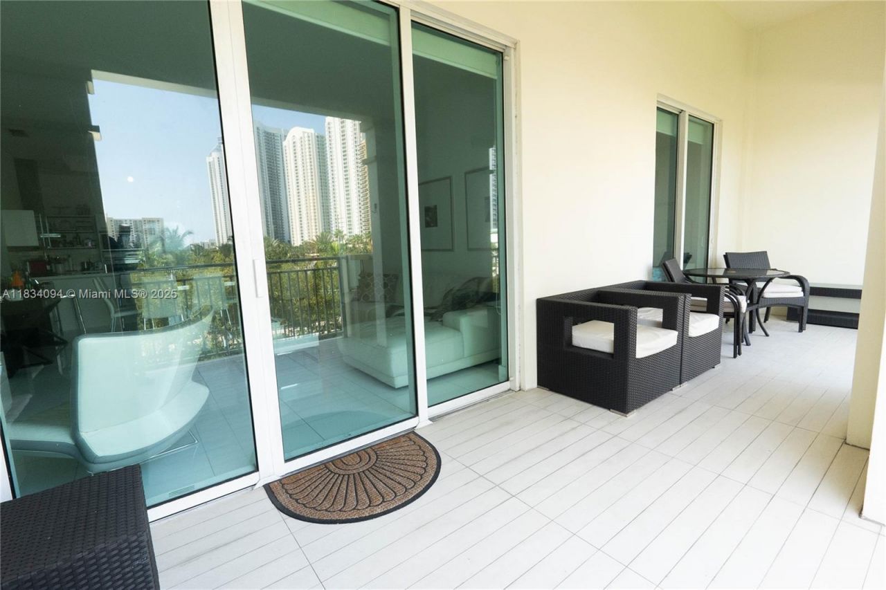 150 Sunny Isles Blvd, Unit 1-TH403, Sunny Isles Beach, FL 33160 Photo