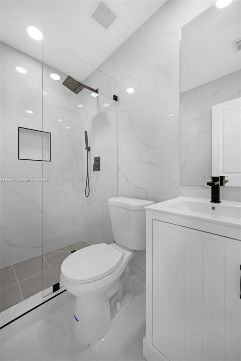 324 SW 16th Ter, Homestead, FL 33030 Photo