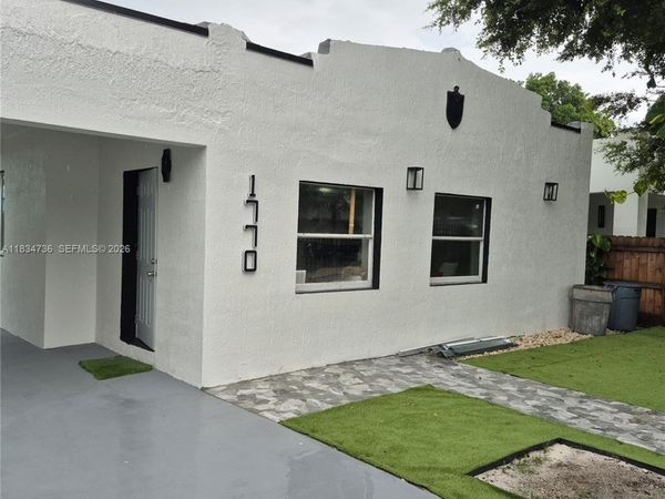 1770 NW 44th St, Miami, FL 33142