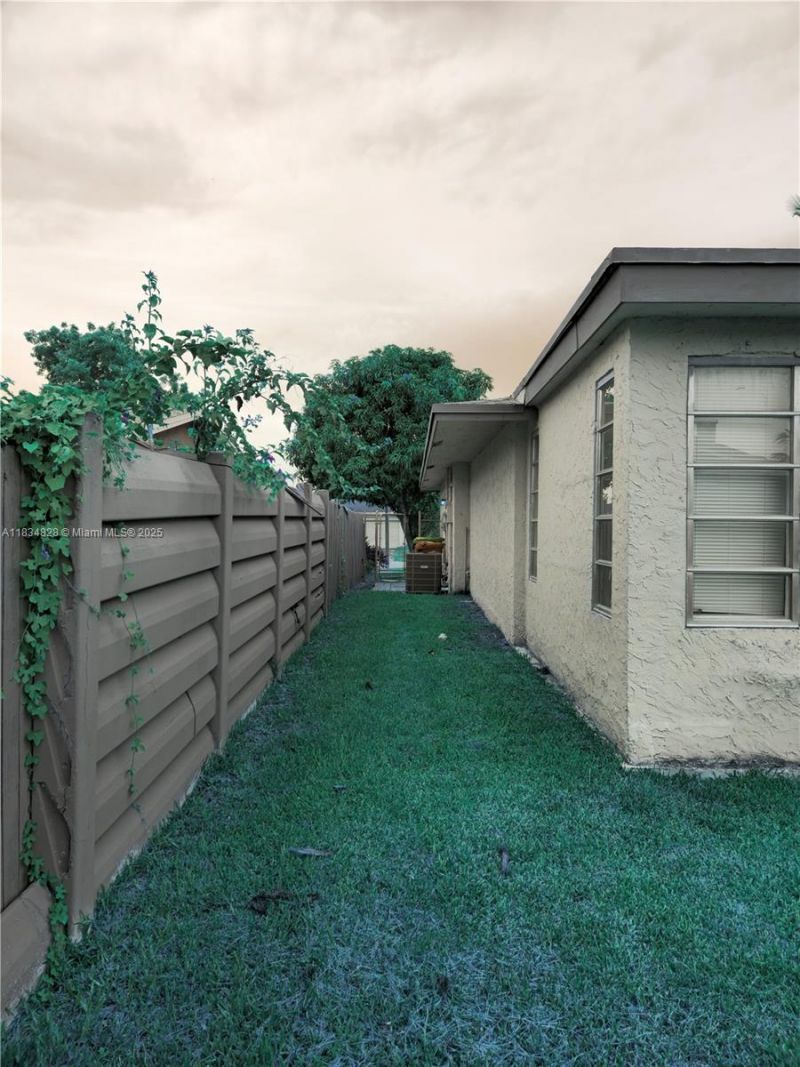 7771 NW 46th St, Lauderhill, FL 33351 Photo