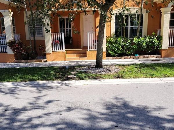 10828 SW 243rd St, Homestead, FL 33032