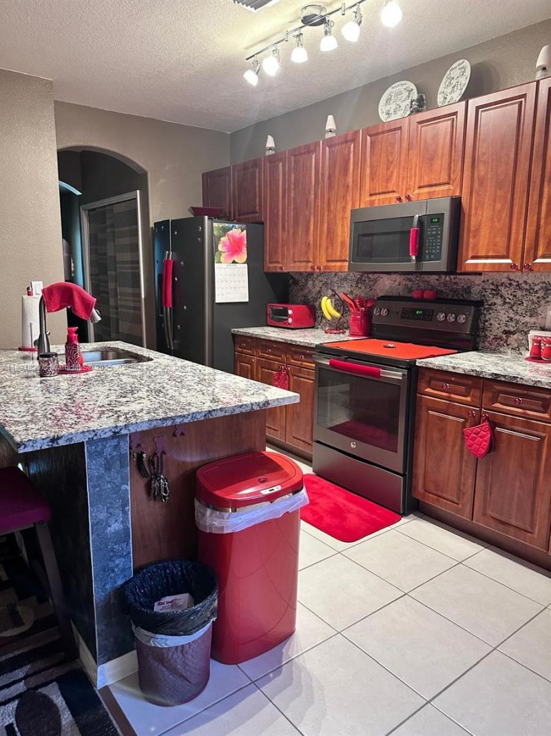 10828 SW 243rd St, Homestead, FL 33032 Photo