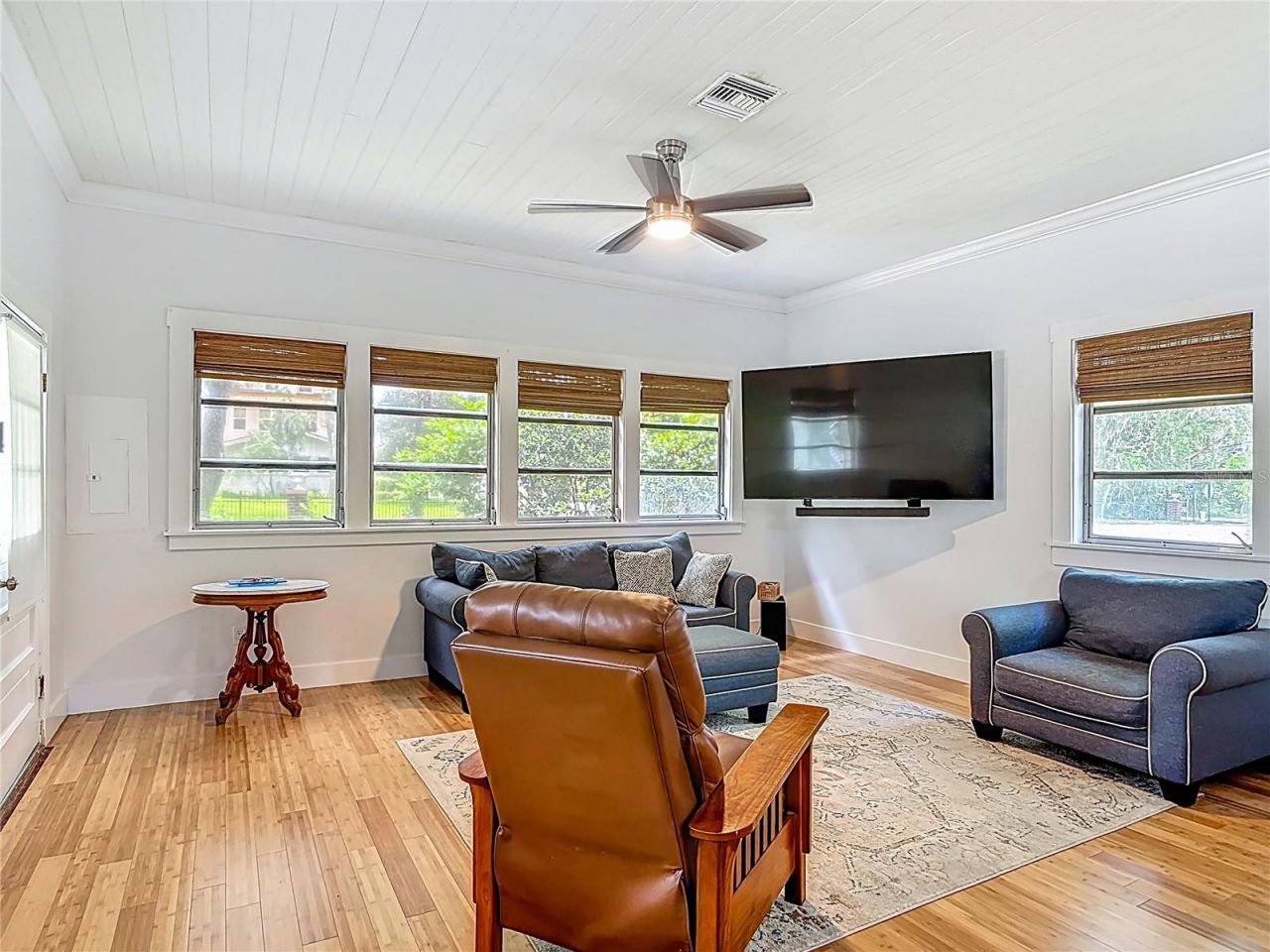 128 N Lakeview Drive, Lake Helen, FL 32744 Photo