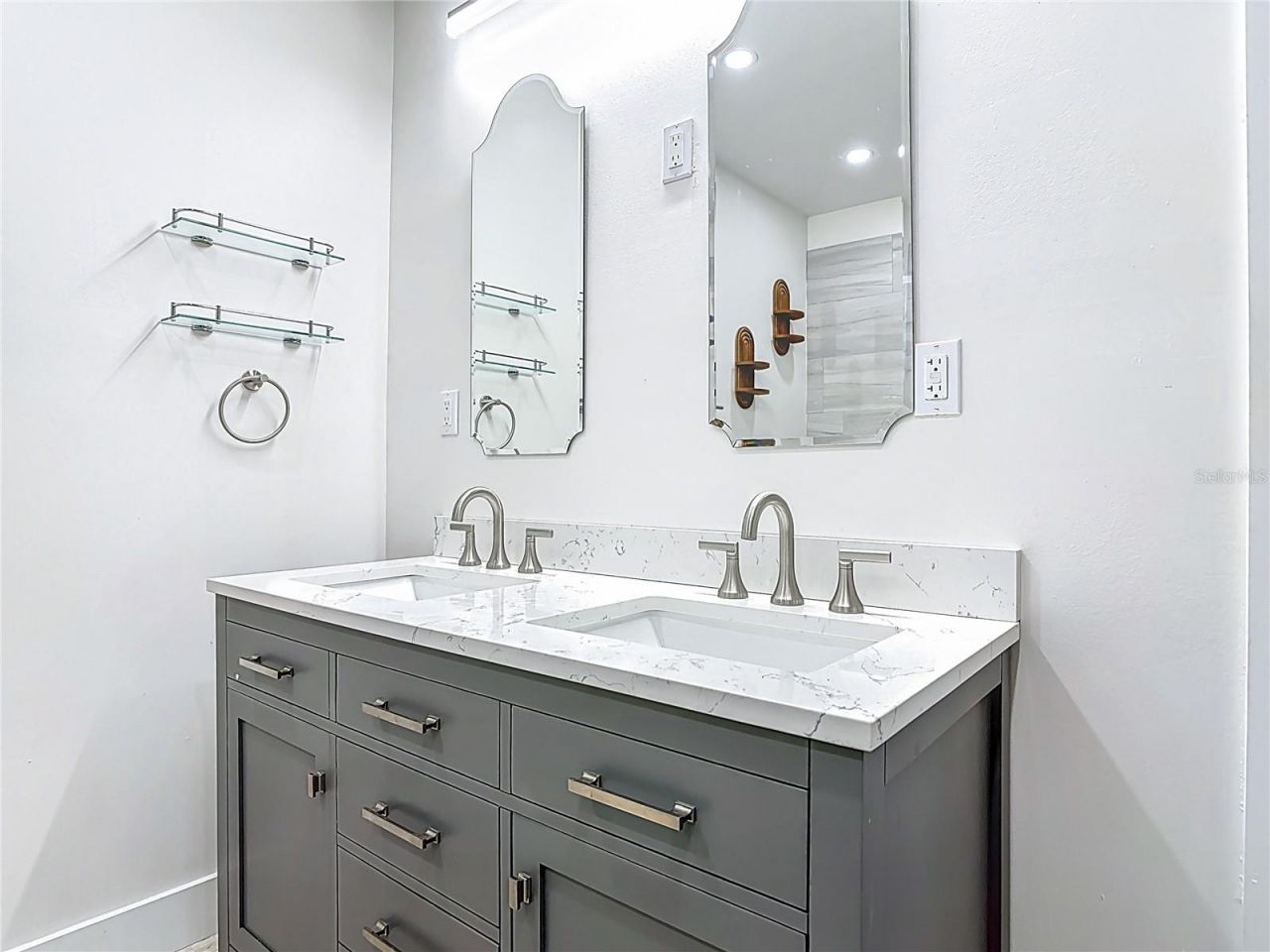 128 N Lakeview Drive, Lake Helen, FL 32744 Photo