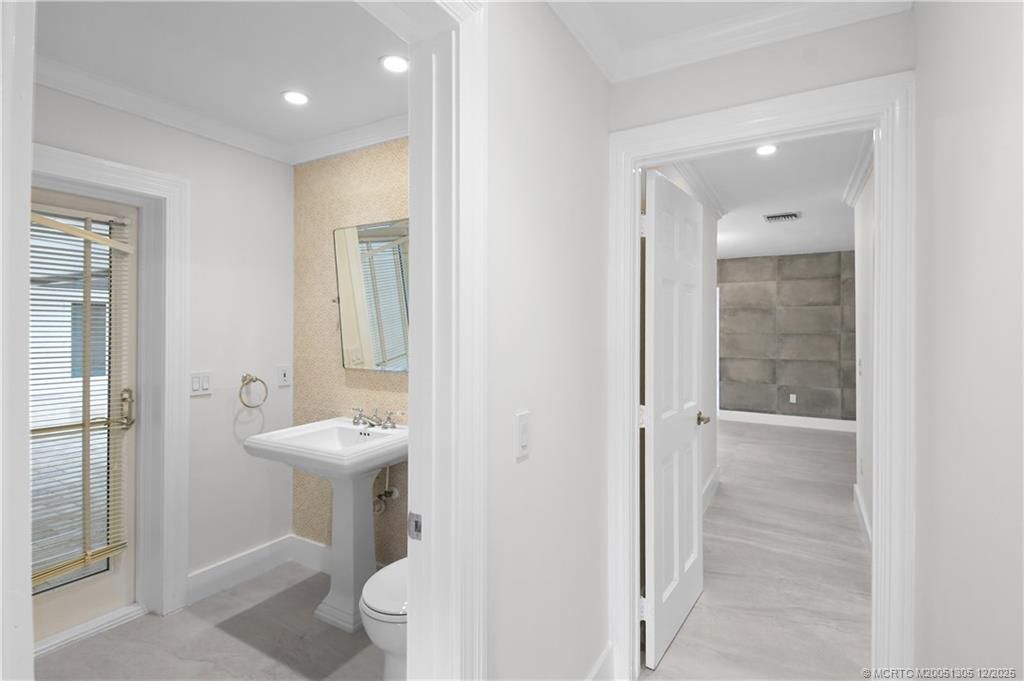 4 Copaire Road, Sewalls Point, FL 34996 Photo