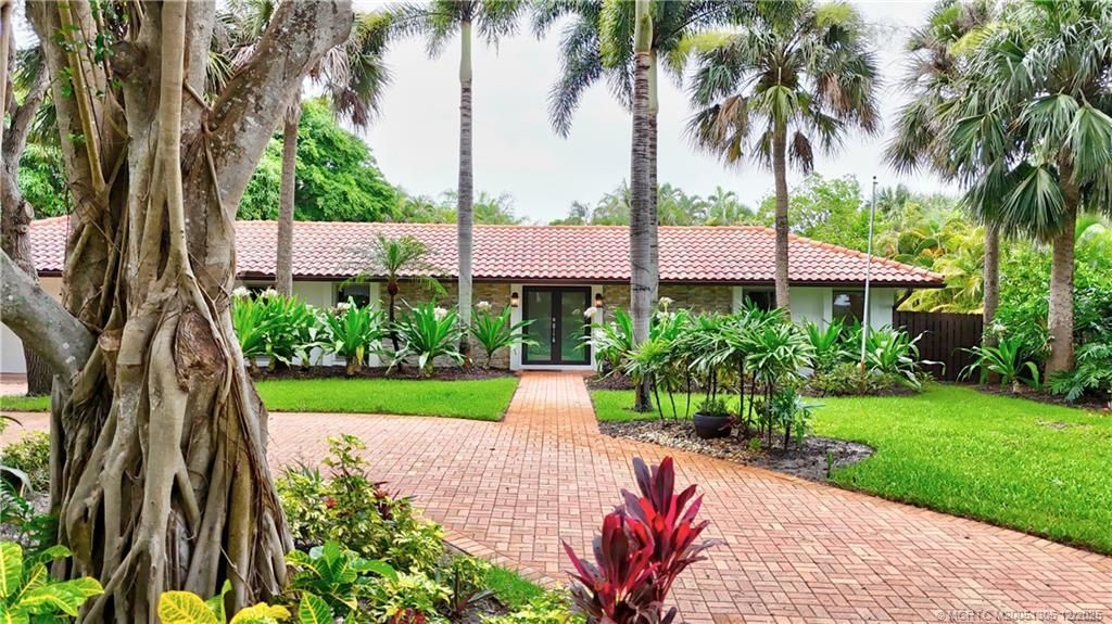 4 Copaire Road, Sewalls Point, FL 34996 Photo