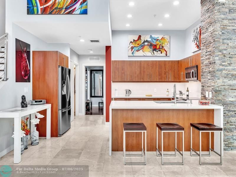 733 NE 4th Avenue, Unit 733, Fort Lauderdale, FL 33304 Photo